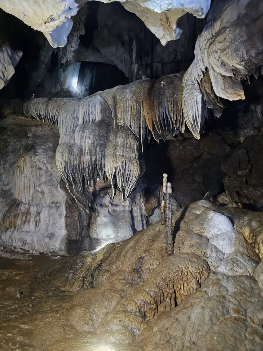 ด้านในถ้ำ Klang Cave3