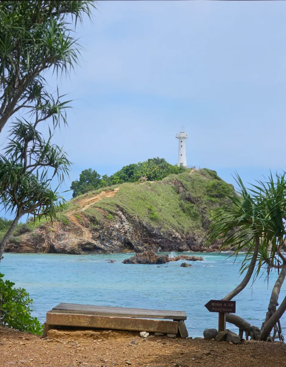 Lanta Light House จุดชมวิวประภาคารเกาะลันตา (แหลมโตนด) แลนด์มาร์กสำคัญ จ.กระบี่
